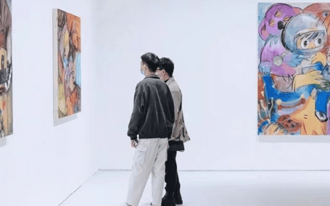 泡泡玛特修建「美学上游」｜窄播