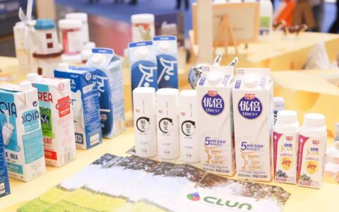 从第一到陪跑，光明乳业半只脚已经伸到了悬崖外