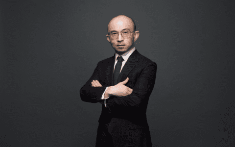 对话包凡：市场过度悲观，未来十年有三个确定性丨深网