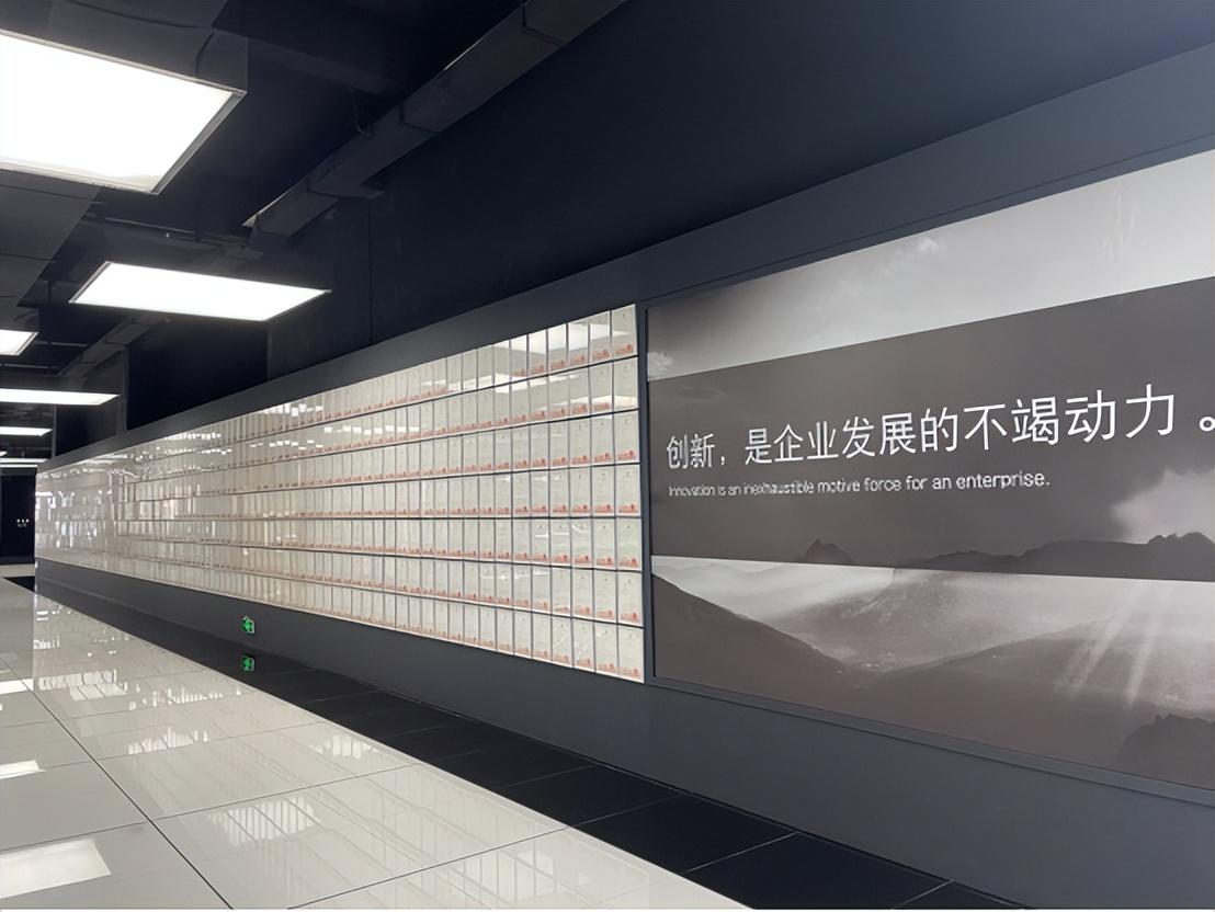 科研能坐冷板凳，产品以用户为中心，一年干出155亿元