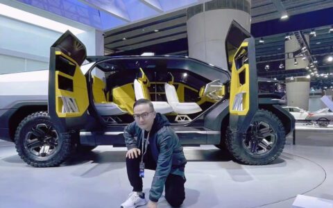 独家对话郑刚：可以配合罗永浩演戏，但你不能要挟我们