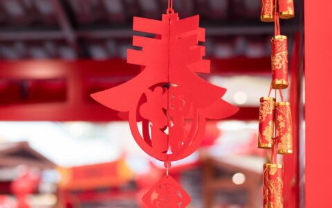 国际品牌“长出”中国根，“环球中国年”能否挤进北京新年俗？