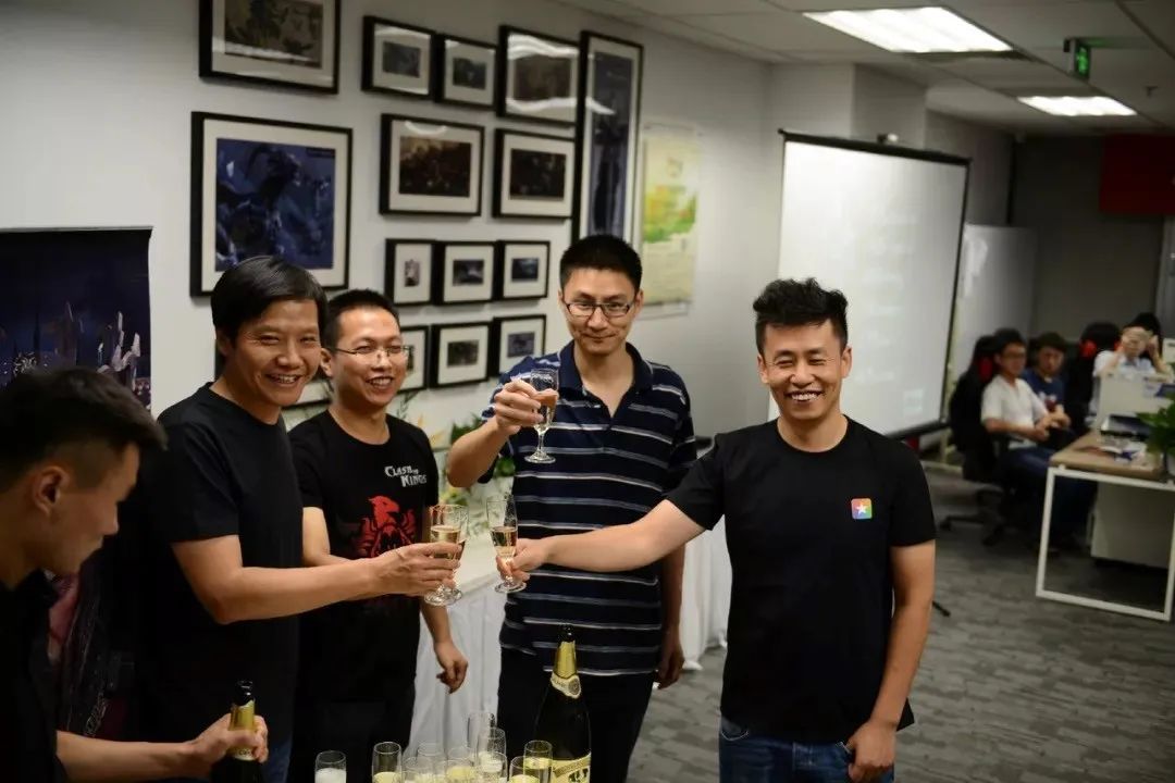 元气森林渡劫，唐彬森入迷局