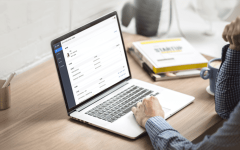 鲍春健：从“走进客户”奔向“成为客户”