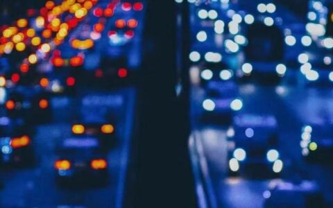 自动驾驶，命悬车企