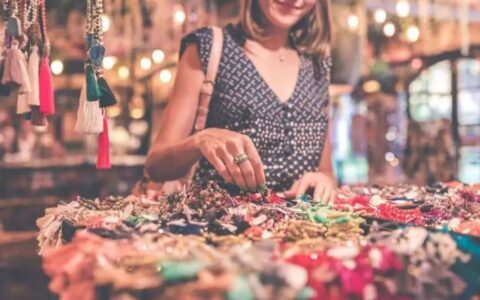 不二研究：KK集团再闯IPO，四年巨亏80亿