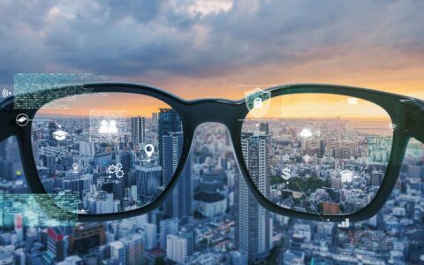 消费级AR眼镜，正处于爆发前夜