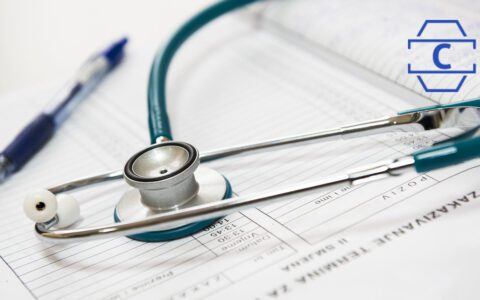 平安健康减亏60%，互联网医疗转向何处？