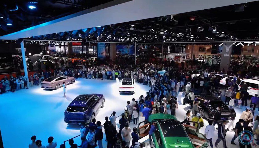 2023上海车展成“史上最卷”：卷细节、卷场景、卷成本