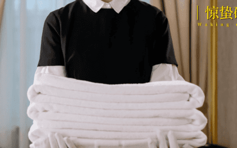 这届上门服务，瞄准“生活不自理”的年轻人