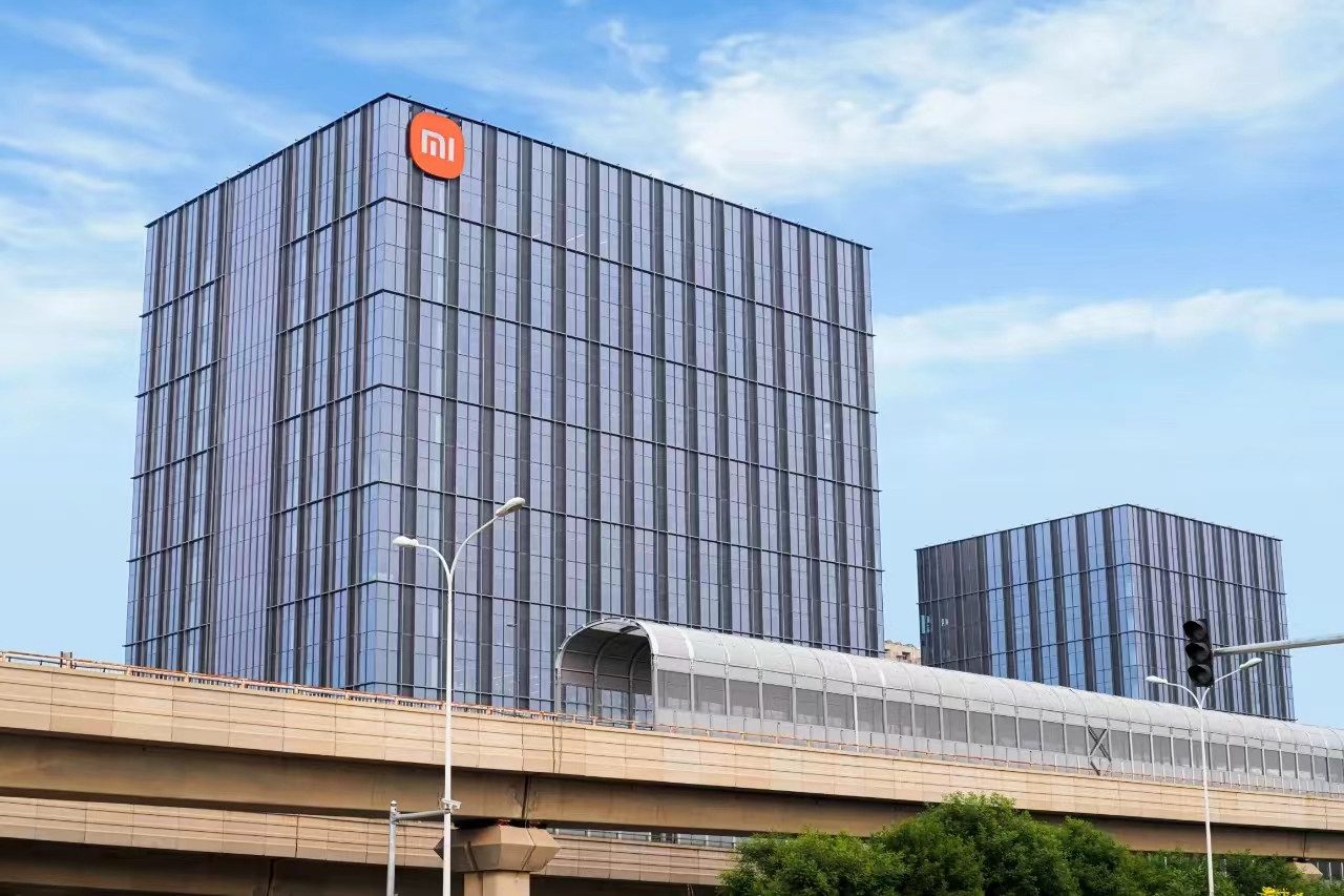 减脂、增肌与AIGC，小米的高端化答卷