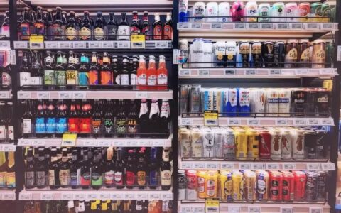 2023快消开年直击 东鹏饮料、海天味业、青岛啤酒危与机