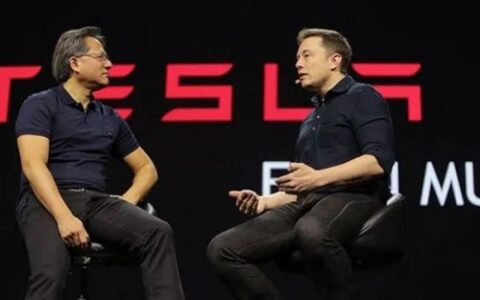 马斯克是5G信号，黄仁勋是6G信号