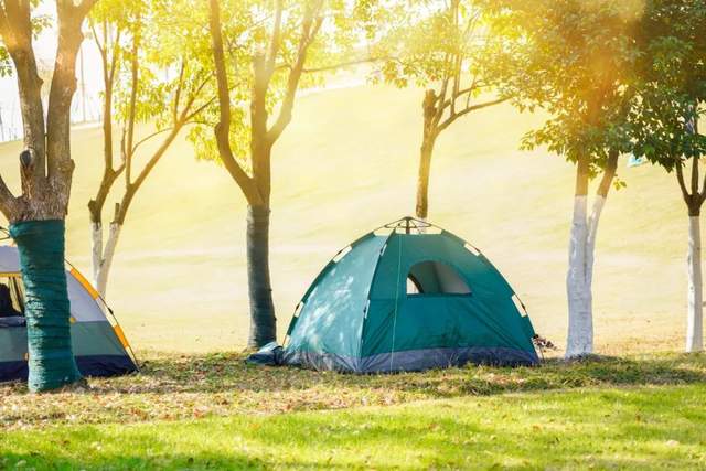 露营基地涉嫌招嫖被辟谣，正处规范化关键时期的露营市场如何更好发展？