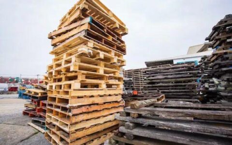 建华建材“霸王条款”惹争议，采购商反遭诉讼如何维权？