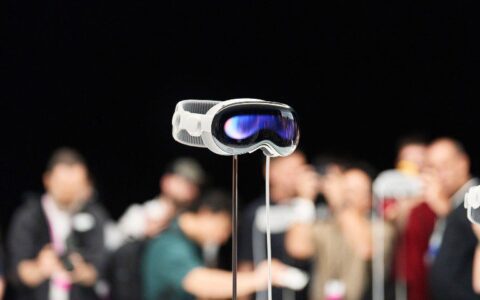 着急亮相的苹果Vision Pro：一款妥协的产品，承载不了太多期待