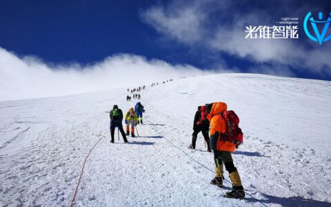产业大模型刚开卷，京东跑进“最后半公里”
