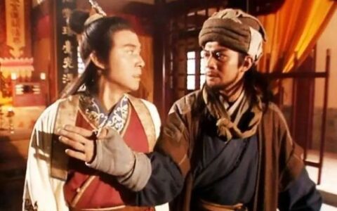 GPT-4，从北乔峰变南慕容？