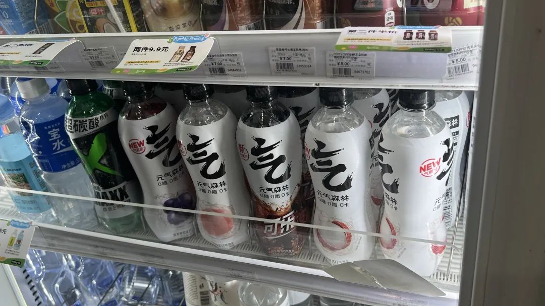 代糖风波背后，饮料新贵与巨头开打全面战争