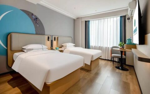 “再多一点”的城市便捷酒店4.0，如何让老店“再新一点”？