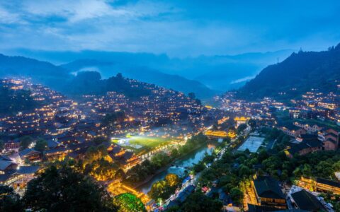 从淄博烧烤、贵州“村BA”“村超”、“周杰伦海口演唱会”看节庆活动对旅游目的地的影响