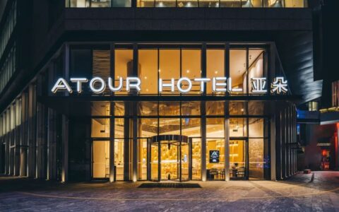 住三晚开7家，为什么投资人偏爱亚朵这门“体验”生意？