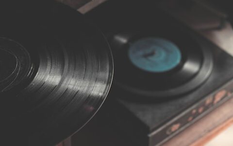 体验+场景+技术，音乐行业迈上价值增长新台阶