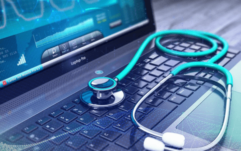 AI大模型潮水中，医疗数字化加速「求解」