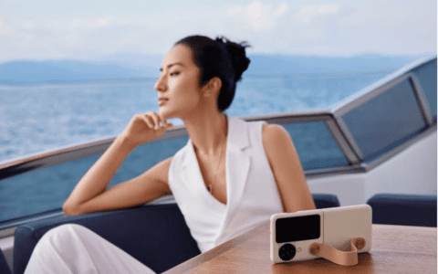 功能+情绪，OPPO折叠屏的“韧性”