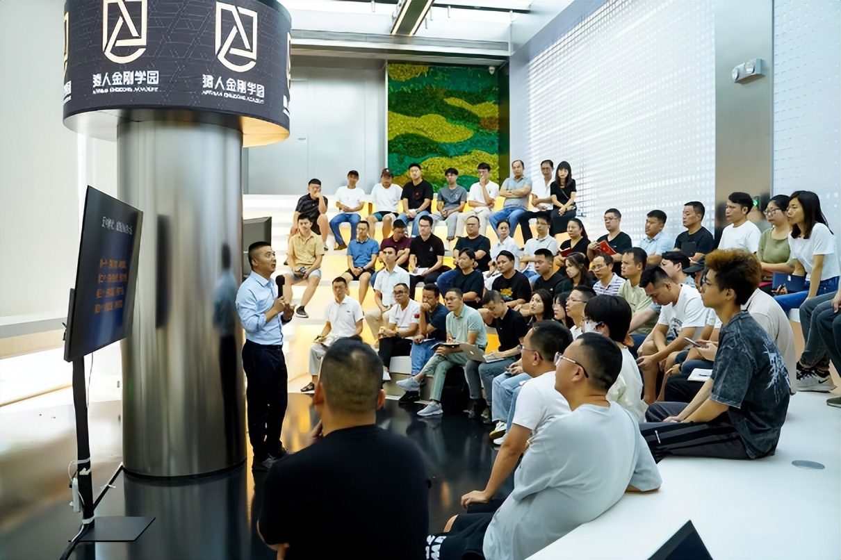 谷仓新国货研究院8月大事记 | 战略定天下，爆品打天下