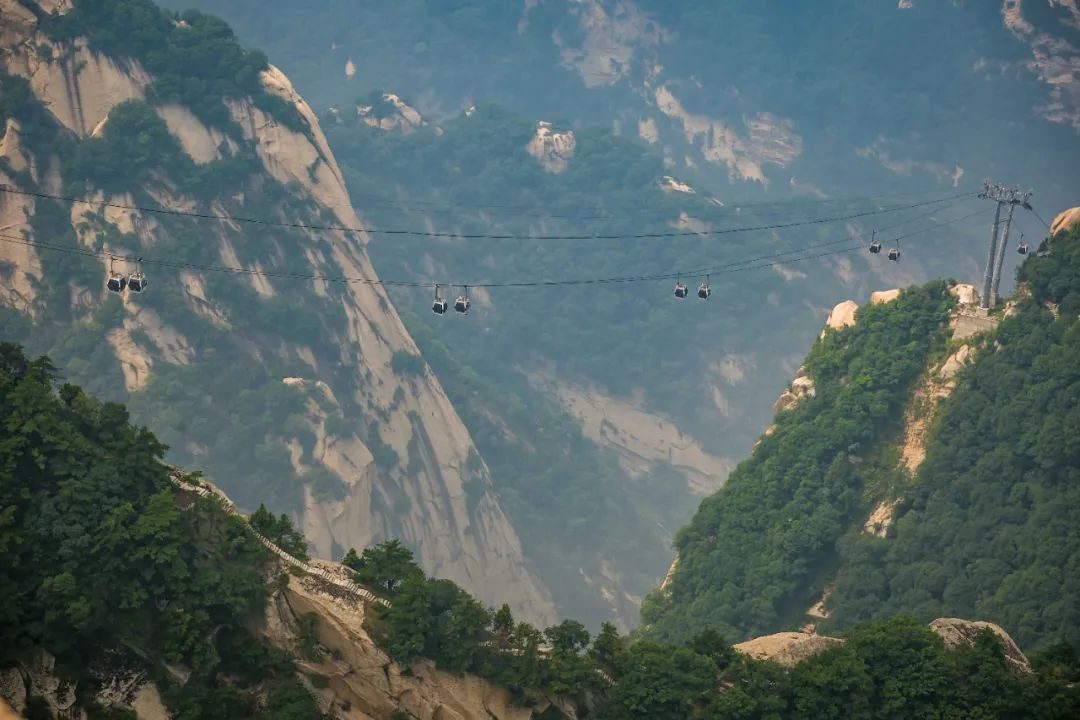 “索道双娇”冲击IPO：鄂旅股份半年未果 青都旅游“中道崩殂”