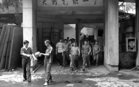 天气变冷了，东莞这座小镇火了