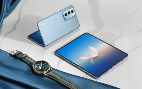 荣耀的“折叠”局