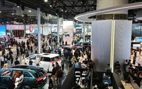 在广州车展上，我们看到了明年汽车圈的“残酷战局”