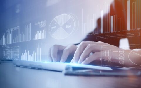 卷入大模型、加速商业化、向海外进击，飞书今年怎么抢蛋糕？