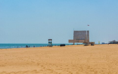 阿那亚劝退Club Med 地主家也没有余粮了？