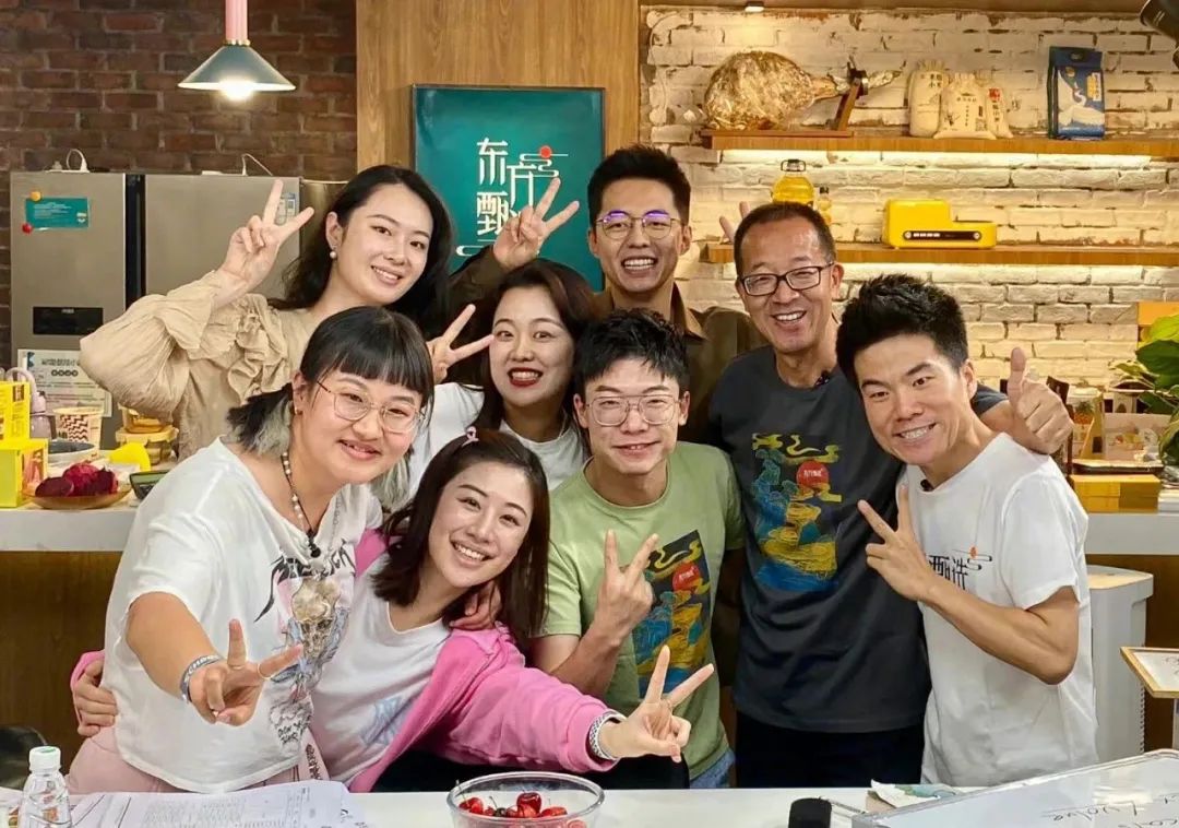 东方甄选的困局，还得靠字节跳动给解药