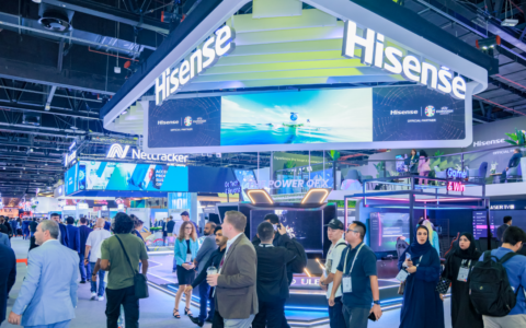 “坐二望一”，海信破壁