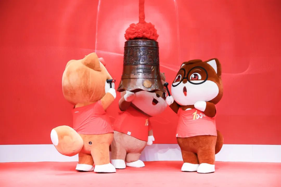 “高端性价比”初见成效后，三只松鼠走向何方？
