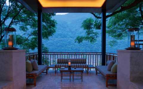 超六千元的悉昙酒店官宣即订完，谁会如此迷恋高奢酒店？