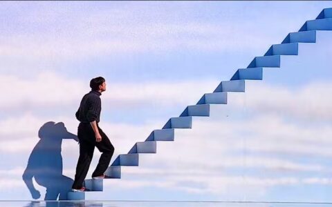 批“信息茧房”者，困在了“认知茧房”里