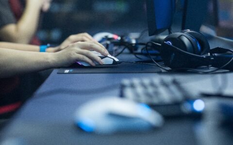 游戏新竞合态势下，虎牙找到了新路