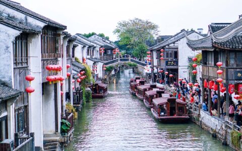 不甘沉默的小城，能靠旅游“逆天改命”？