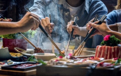 降价或闭店？餐饮行业进入新一轮压力赛
