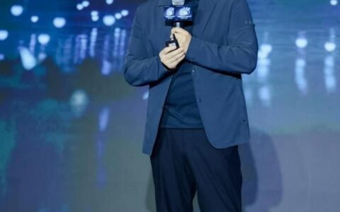 微博COO王巍:依托微博平台特色 构建知微大模型应用生态