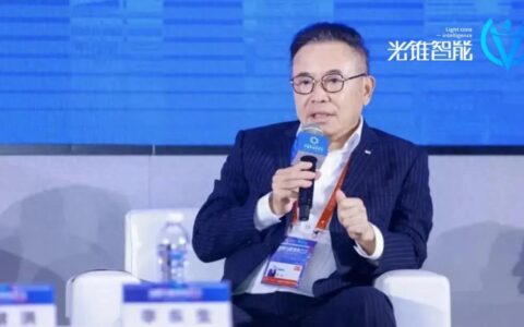李东生不想躺平，TCL也在赌AI