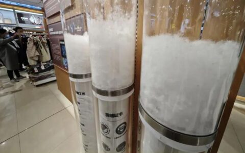 羽绒服市场乱象丛生,造假商家如何偷梁换柱?