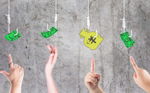 这家旅行社“骗”了数百亿，老板远遁海外