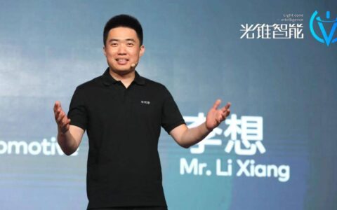 理想智驾“零接管”背后，李想的AI哲学