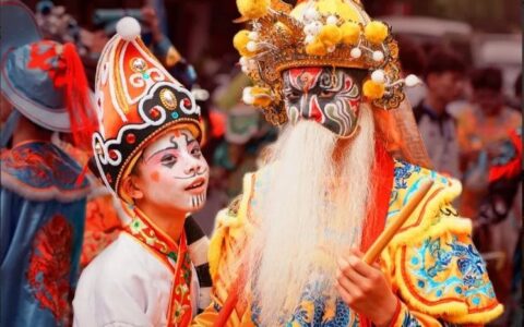 在非遗正当潮中，属于中国人的年味又回来了